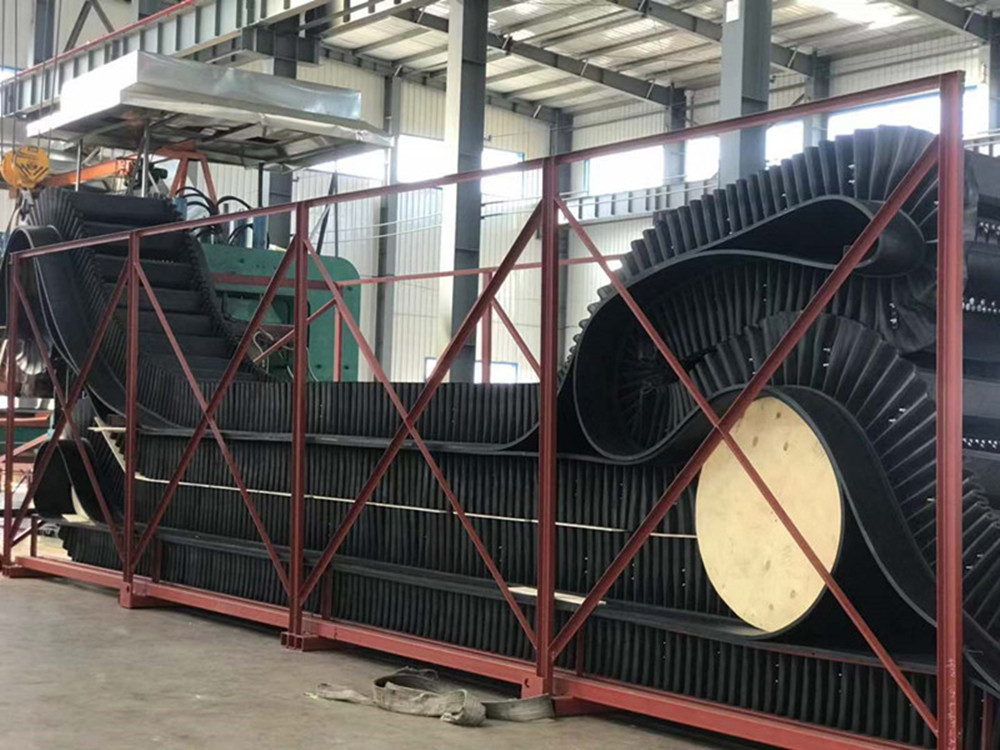 輸送帶產品多少錢呢？影響大傾角輸送帶價格的3個因素