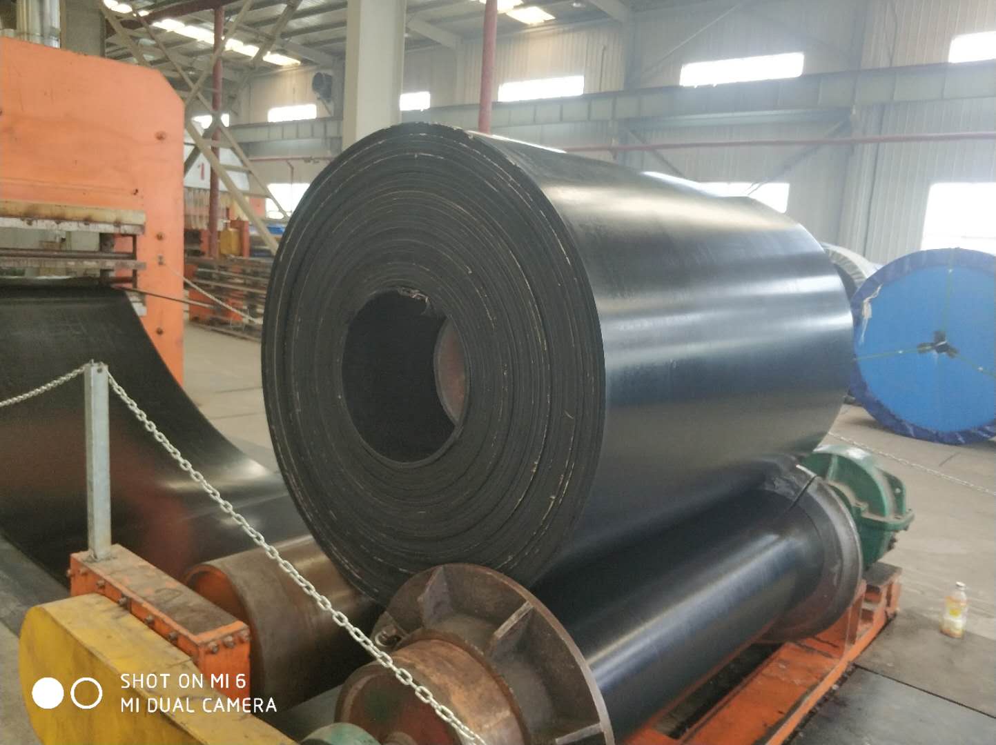 麻豆影视在线的配重與厚度是否有關聯