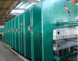 鋼絲繩輸送帶廠家國際領先水平的抗衝擊防撕裂帶